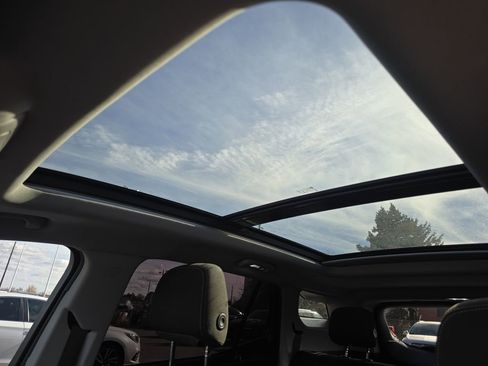 Used 2018 GMC Terrain SLE w/ Driver Convenience Package image 25