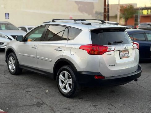 Used 2013 Toyota RAV4 XLE image 9
