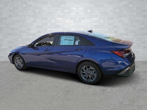 New 2026 Hyundai Elantra Blue image 7
