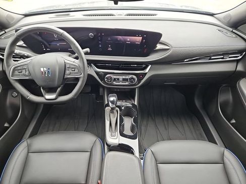 Used 2024 Buick Envista Sport Touring w/ Convenience I Package FWD image 10