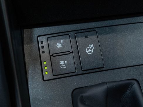 Used 2025 Lexus IS 350 F Sport w/ Navigation Package AWD/4WD image 29