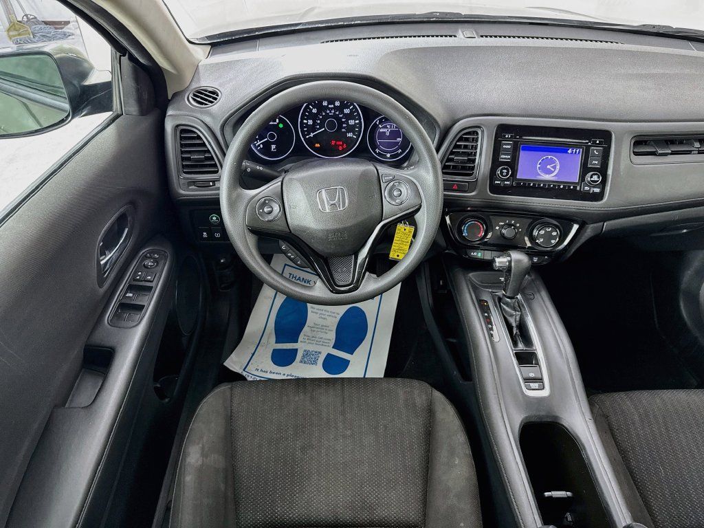 Used 2018 Honda HR-V LX image 28