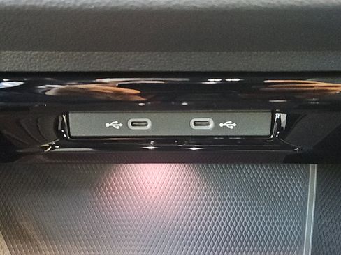 New 2026 Volkswagen Golf w/ Euro Style Package AWD/4WD image 7