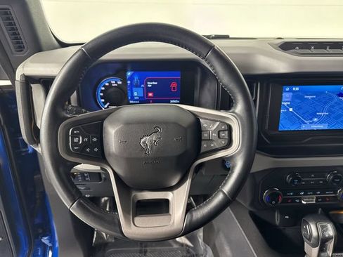 Used 2023 Ford Bronco Badlands w/ Sasquatch Package AWD/4WD image 13