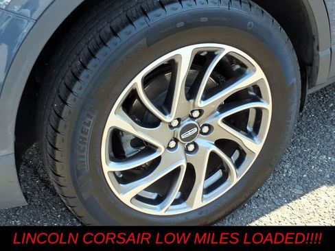 Used 2022 Lincoln Corsair AWD w/ Equipment Group 101A image 7