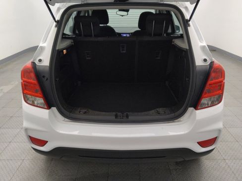 Used 2020 Chevrolet Trax LS w/ LPO, Cargo Package FWD image 29
