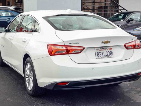 Used 2021 Chevrolet Malibu LT image 20