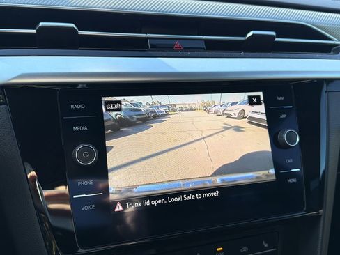 Used 2022 Volkswagen Arteon SE image 27