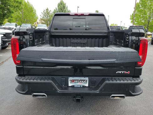 Used 2022 GMC Sierra 1500 AT4 w/ AT4 Premium Package AWD/4WD image 14