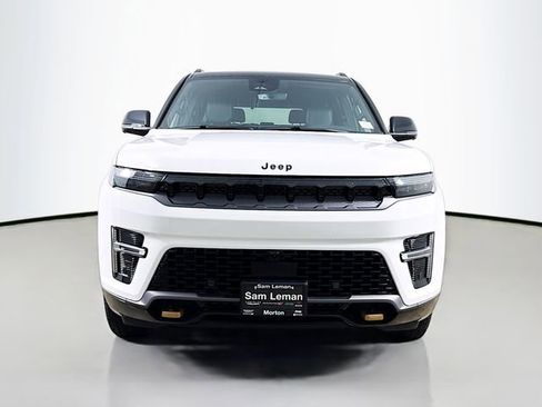 New 2026 Jeep Grand Wagoneer 4WD image 2