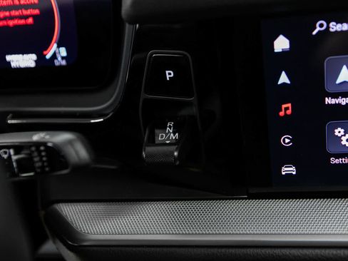 Certified 2024 Porsche Cayenne Coupe AWD/4WD image 29