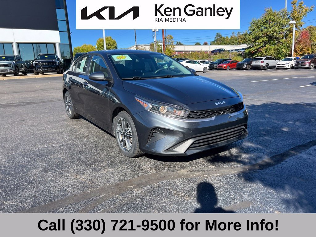 Certified 2022 Kia Forte LXS FWD image 6
