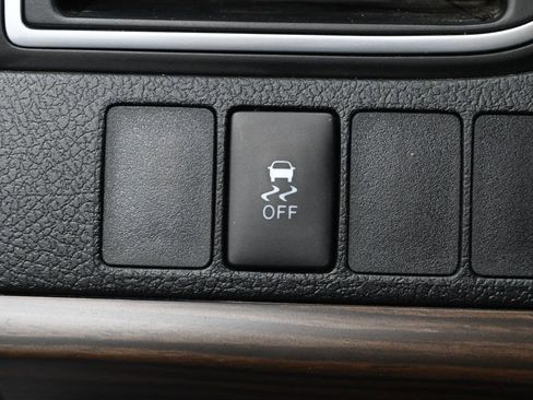 Used 2016 Toyota Camry XLE image 15