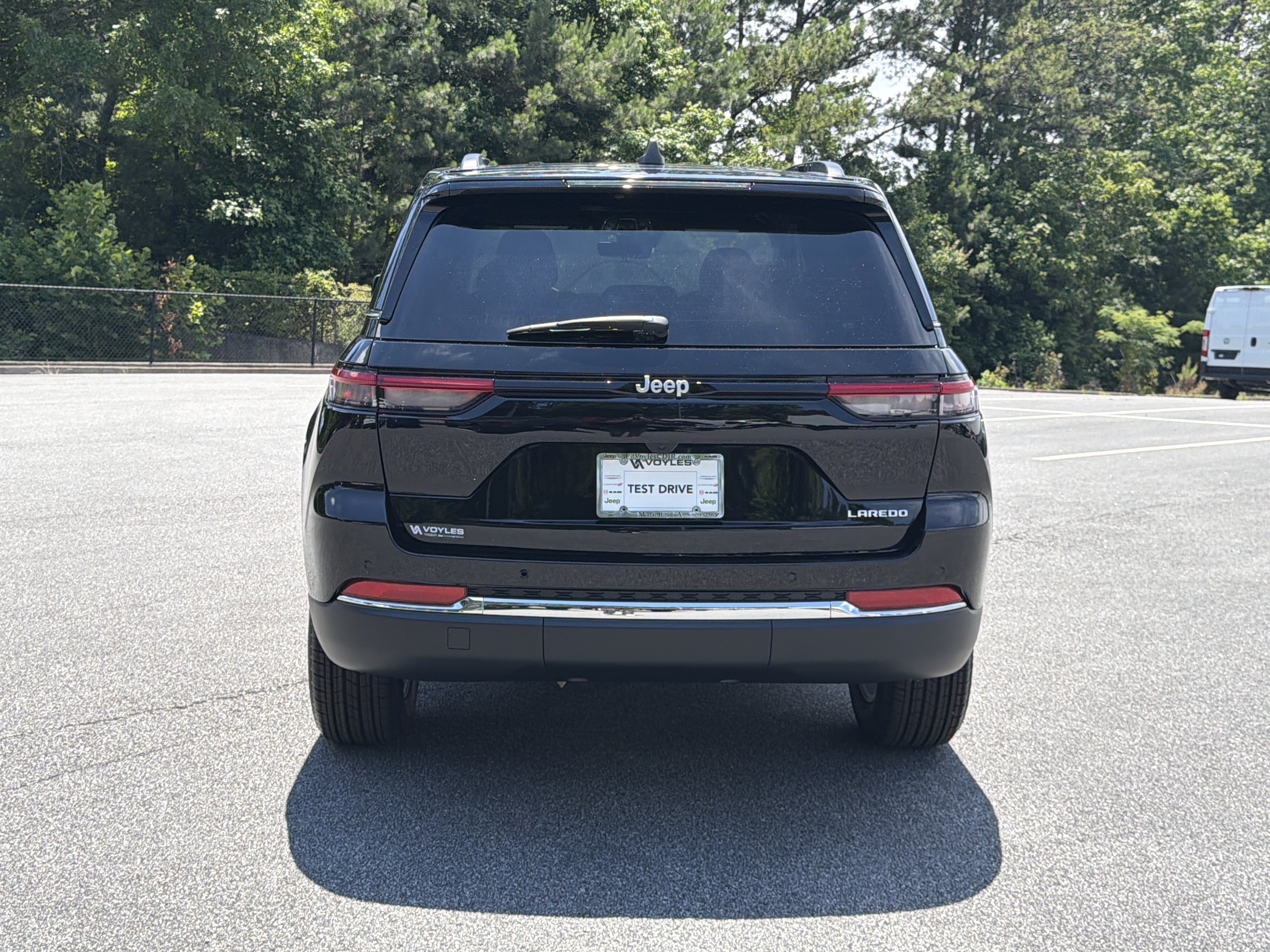 New 2026 Jeep Grand Cherokee Laredo RWD image 7