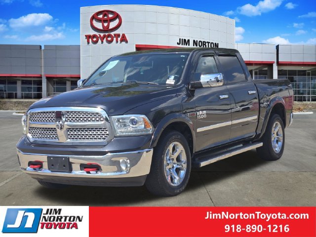 Used 2015 RAM 1500 Laramie w/ Convenience Group AWD/4WD image 4
