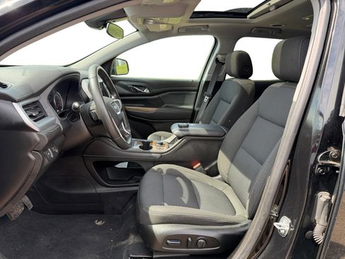 Used 2023 GMC Acadia SLE w/ Infotainment Package AWD/4WD image 9