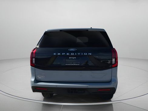 New 2025 Ford Expedition Active image 28