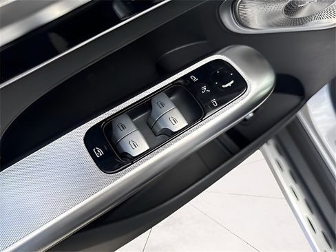 New 2026 Mercedes-Benz GLC 300 4MATIC image 13