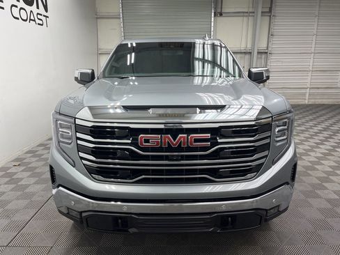 Used 2025 GMC Sierra 1500 SLT w/ SLT Premium Plus Package image 4