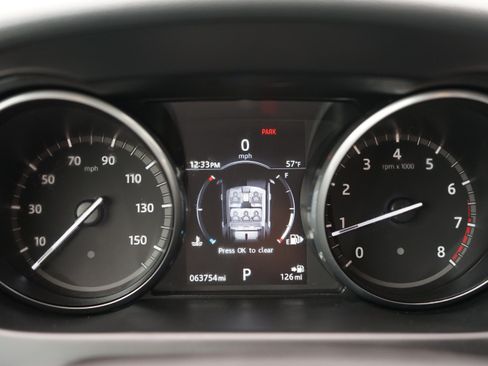 Used 2017 Land Rover Discovery Sport SE AWD/4WD image 14