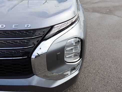 Used 2022 Mitsubishi Outlander SEL AWD/4WD image 10