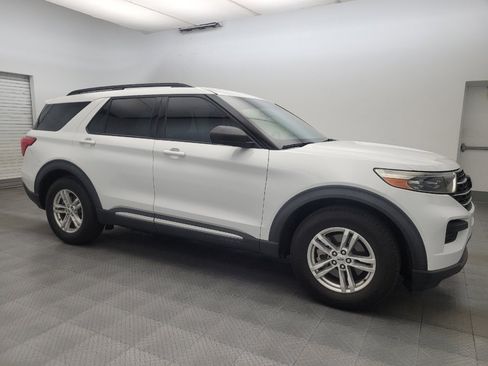 Used 2020 Ford Explorer XLT RWD image 11