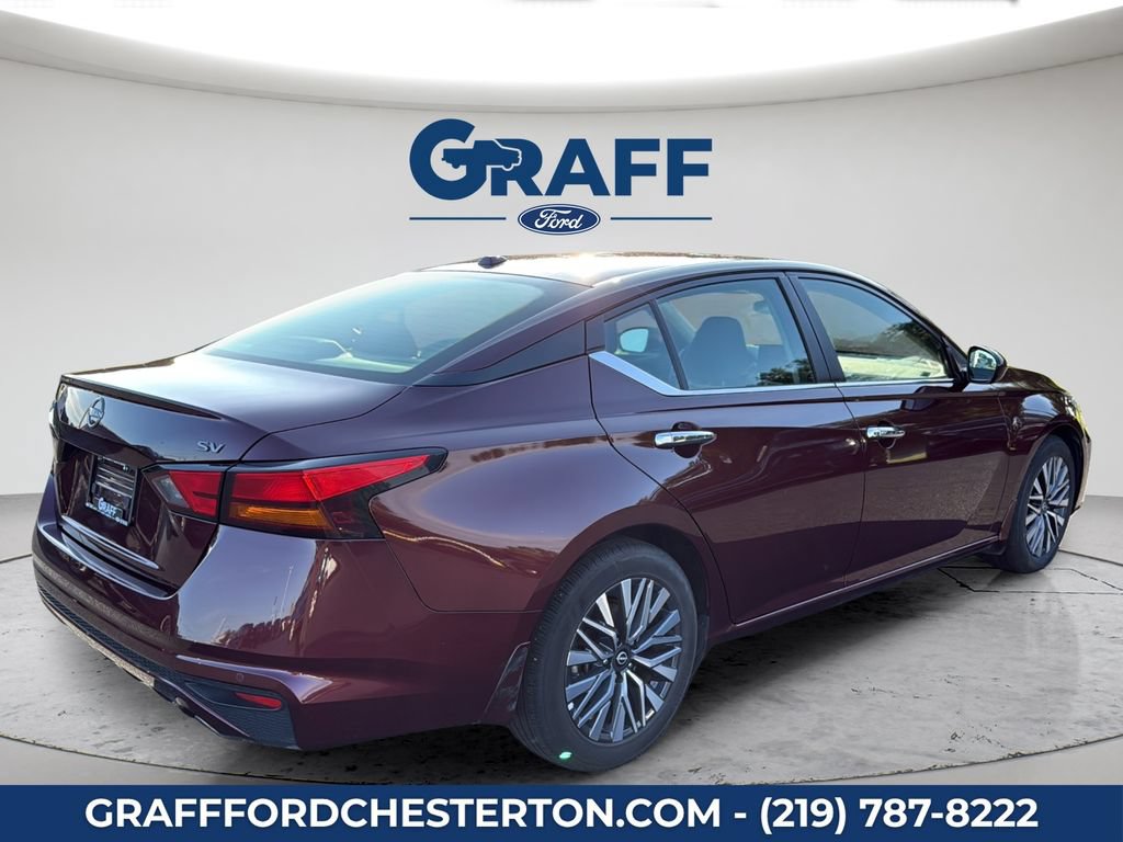 Used 2024 Nissan Altima 2.5 SV w/ SV Premium Package FWD image 6