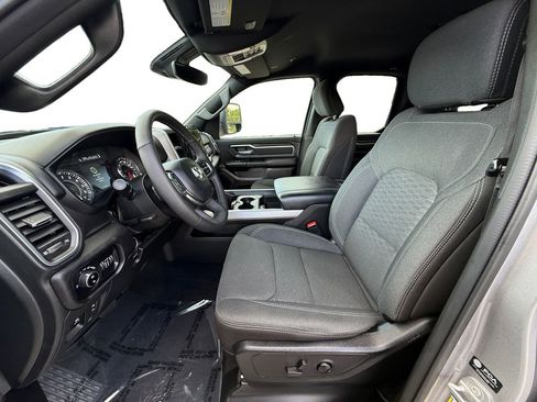 Used 2025 RAM 1500 Big Horn AWD/4WD image 9