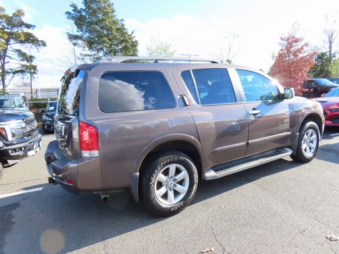 Used 2014 Nissan Armada SV image 5