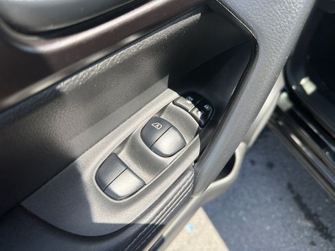 Used 2020 Nissan Rogue Sport S w/ Appearance Package AWD/4WD image 16