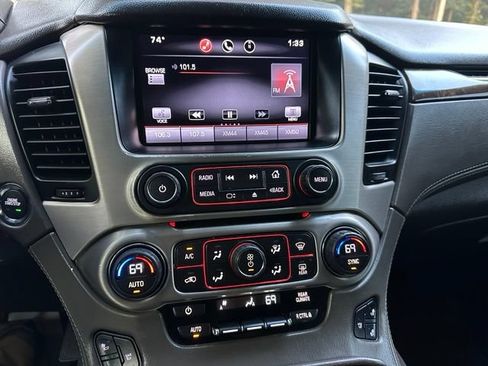 Used 2015 GMC Yukon XL Denali w/ Premium Package RWD image 17