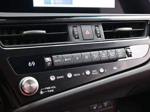 Used 2024 Lexus ES 350 F Sport w/ Accessory Package (Z2) FWD image 26