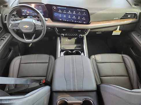 New 2026 Chevrolet Suburban High Country image 19