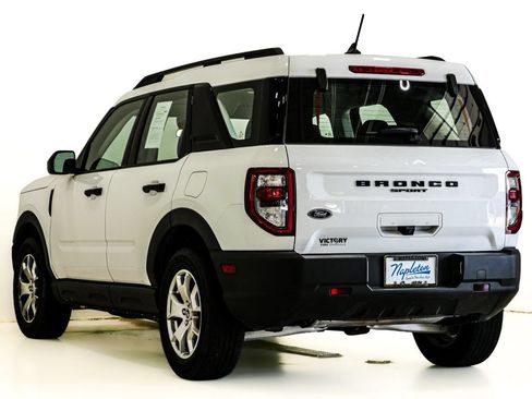 Used 2023 Ford Bronco Sport AWD/4WD image 7