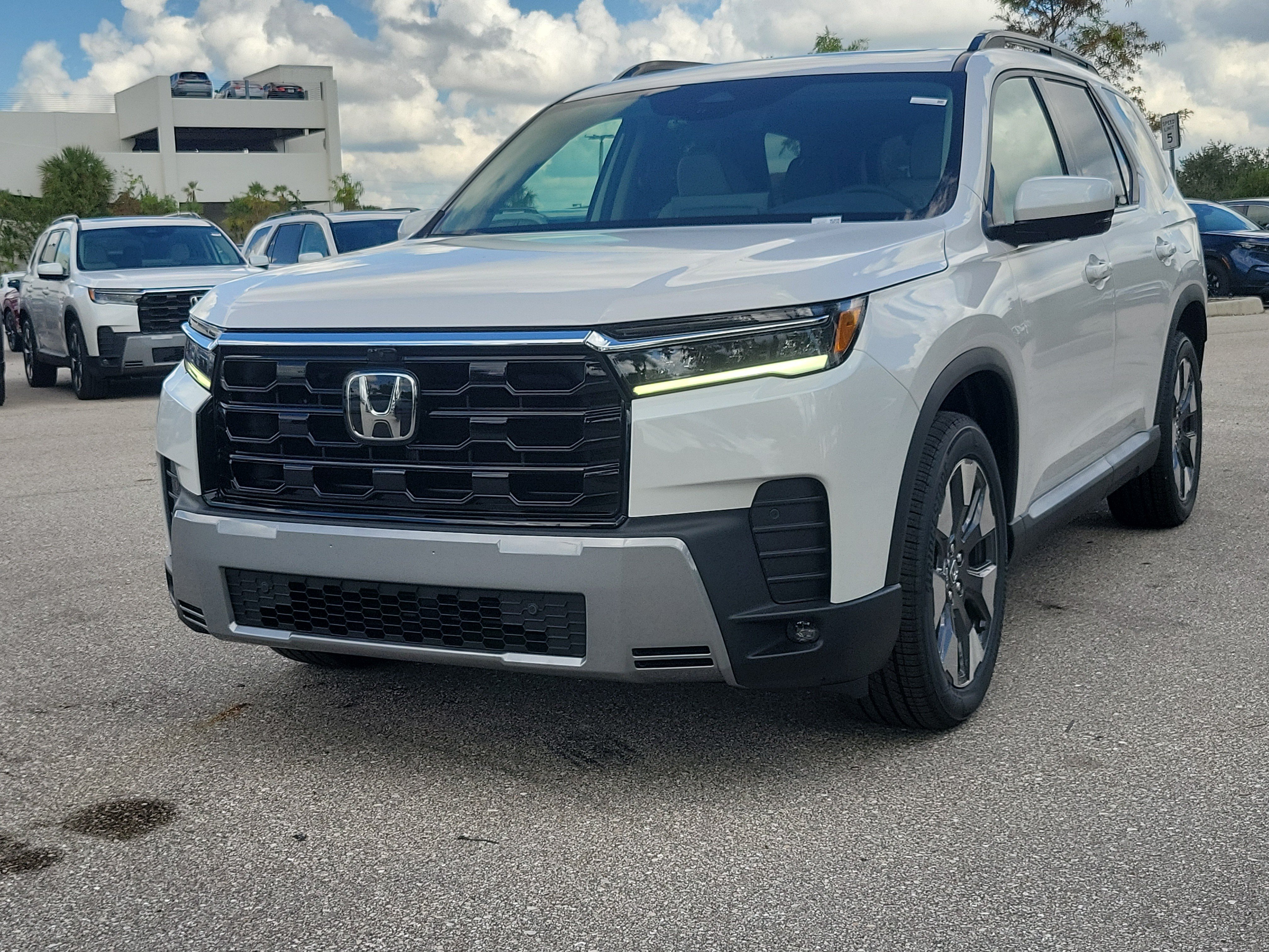 New 2026 Honda Pilot Elite image 3