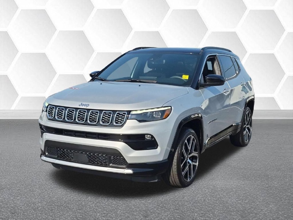 Certified 2025 Jeep Compass Limited w/ Elite Group AWD/4WD image 7