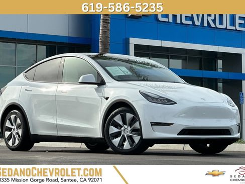 Used 2021 Tesla Model Y Long Range image 1