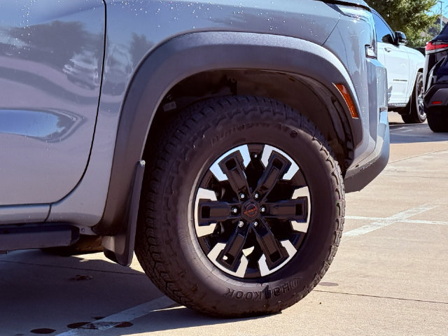 Used 2023 Nissan Frontier PRO-4X w/ Pro Convenience Package AWD/4WD image 19
