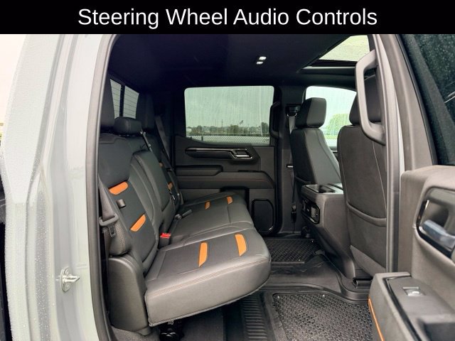 Used 2024 GMC Sierra 1500 AT4 w/ Technology Package AWD/4WD image 10