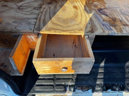 Used 2017 Chevrolet Express 3500 image 16