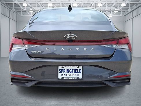 Certified 2023 Hyundai Elantra SEL w/ Cargo Package FWD image 5