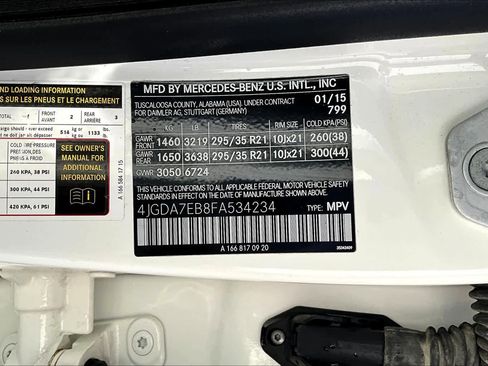 Used 2015 Mercedes-Benz ML 63 AMG 4MATIC image 33