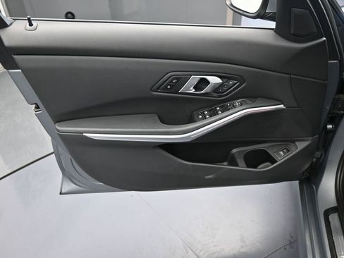 Used 2025 BMW 330i Sedan image 13