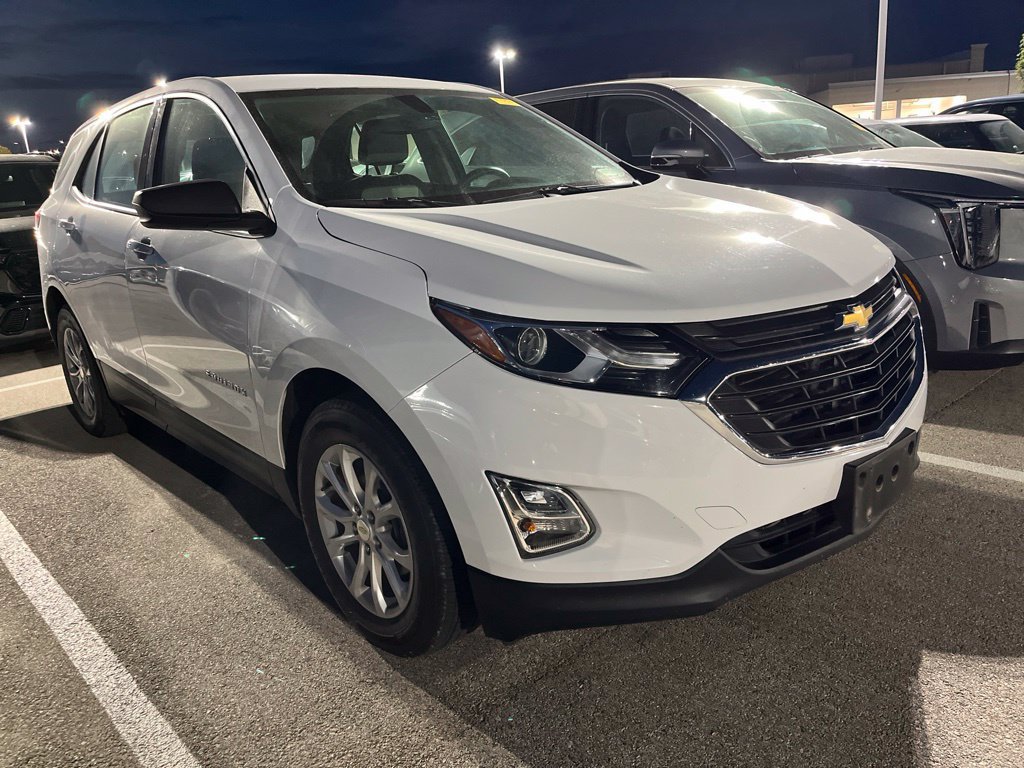 Used 2019 Chevrolet Equinox LS FWD image 2