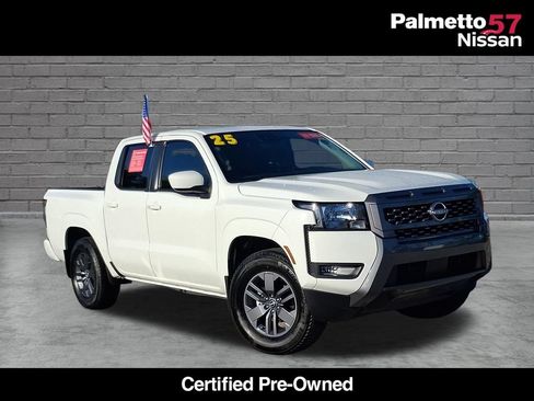 Used 2025 Nissan Frontier SV w/ SV Convenience Package RWD image 1