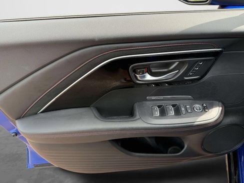 Certified 2025 Acura ADX A-Spec AWD/4WD image 10