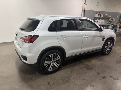 Used 2024 Mitsubishi Outlander Sport ES AWD/4WD image 3