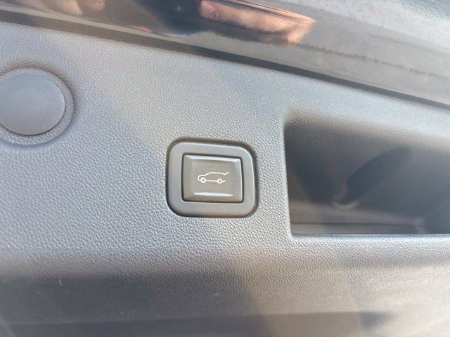 Used 2021 Chevrolet Equinox LT FWD image 30
