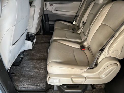 Used 2024 Honda Odyssey EX-L image 21