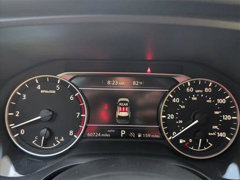 Used 2024 Nissan Rogue S AWD/4WD image 10